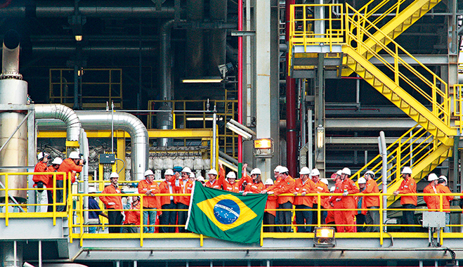 Brazilian President Dilma Rousseff (c) during the inauguration of Petrobras’ P-56 platform, at the shipyard in Angra dos Reis, South of Rio de Janeiro