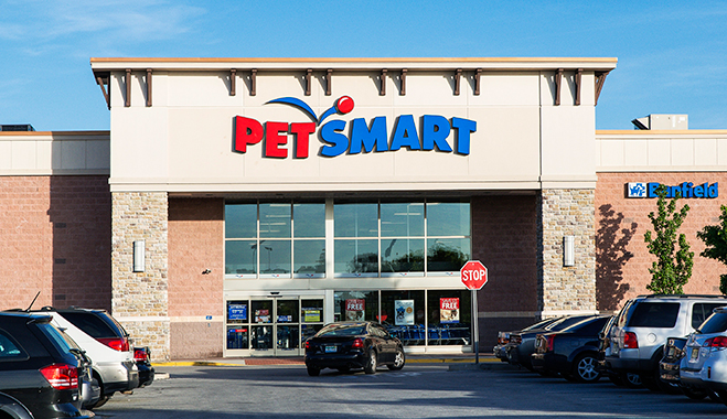 BC Partners has bought PetSmart for $8.7bn, beating off intense competition from rivals Kohlberg Kravis Roberts & Co. and Clayton Dubilier & Rice