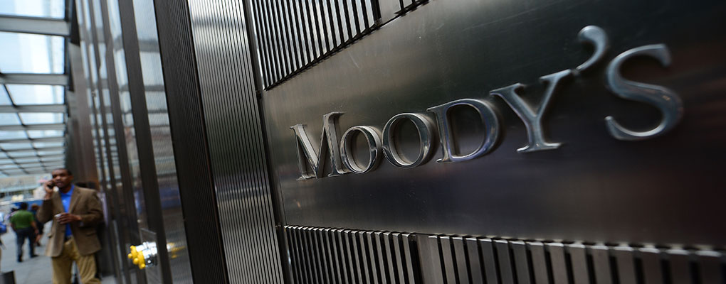 Moody's has reduced its expectations for global growth from 3.1 percent to 2.8 percent. The ratings agency attributed the downgrade to China's economic slowdown