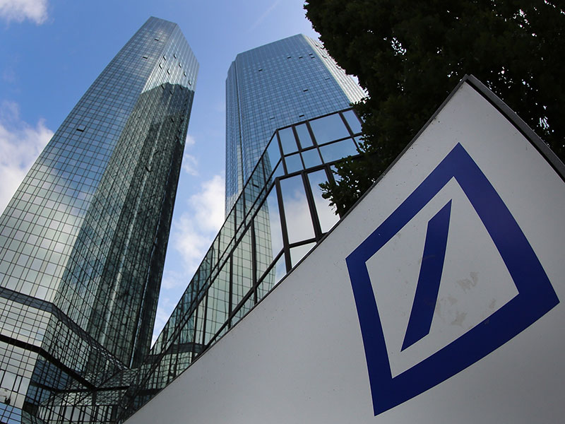 Shares in Deutsche Bank have dropped to a 33-year low following the news that several of the bank's hedge fund clients have decided to move their business elsewhere