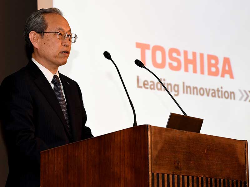 Satoshi Tsunakawa, CEO of Toshiba, speaks at a press conference in June 2017. Following an eight-month bidding war, the company has finally agreed to the sale of its memory chip unit